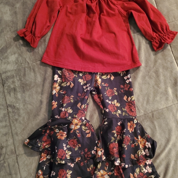 Girls outfit - Picture 2 of 4